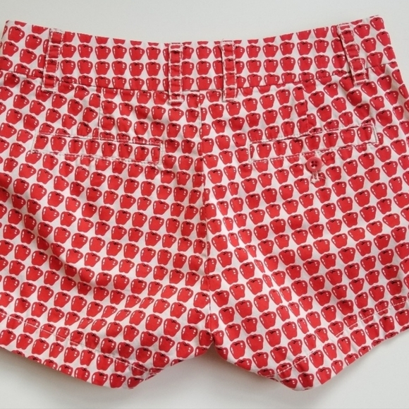 J.Crew Red And Cream Apple Print Shorts Size 4 - Picture 3 of 10